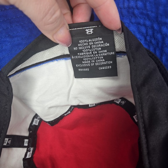 Men's New Era White RB Visa Cash App Essential Color Block Bucket Hat - Picture 7 of 7